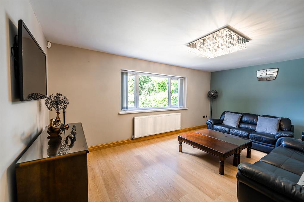 Sitting Room.jpg