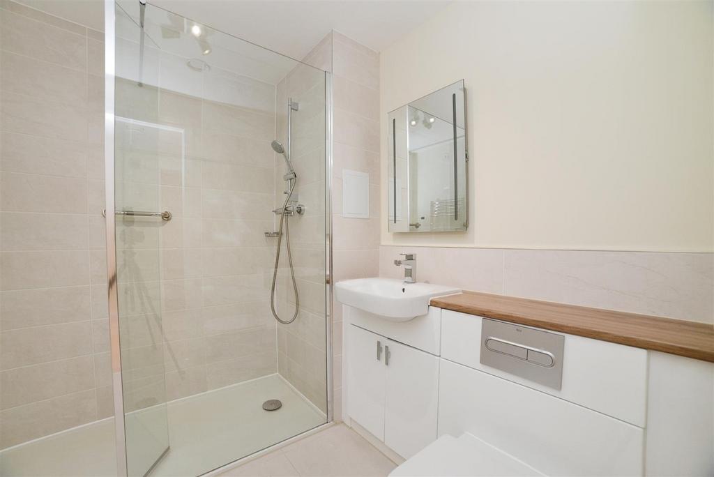 Shower Rm. 31 RWD.jpg