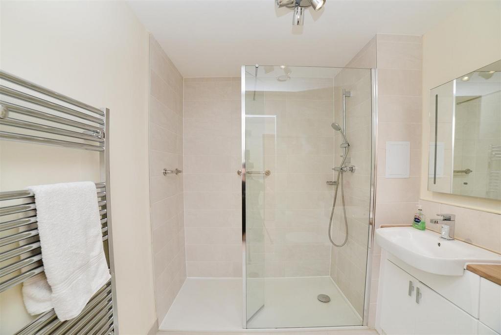 Shower Rm.(b) 31 RWD.jpg