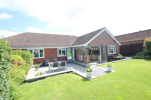 Birchley Chapel Hill, West Grimstead, Salisbury, SP5 3SJ