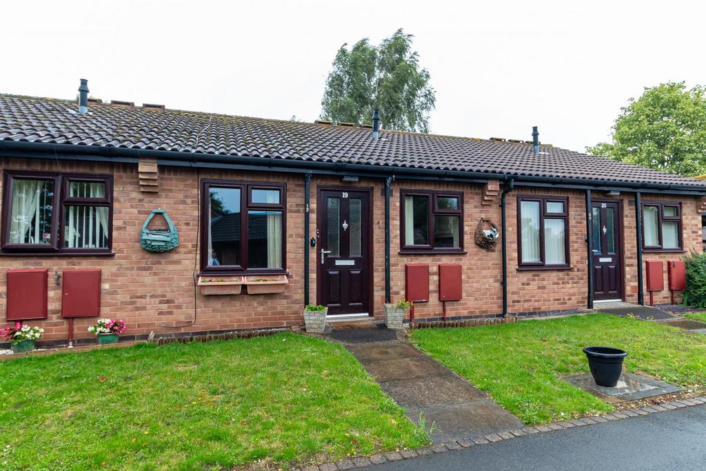 Honeysuckle Close, Strelley, Nottingham 2 bed terraced bungalow for sale £110,000