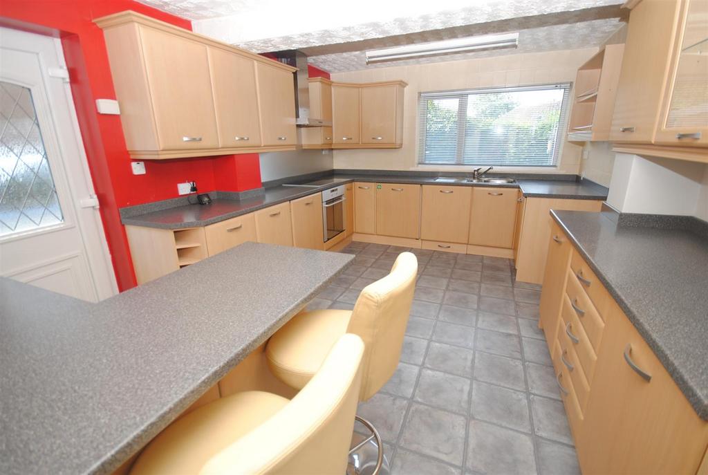 211gibsonlanekitchen.JPG