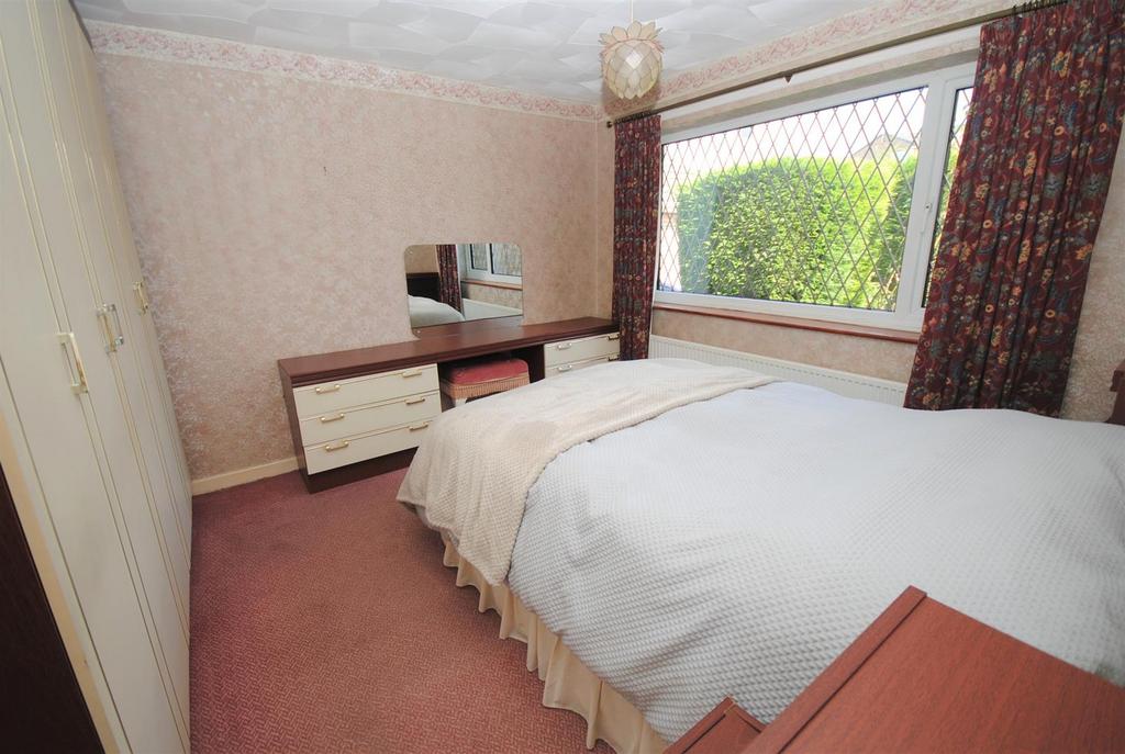 211gibsonlanebed1.JPG