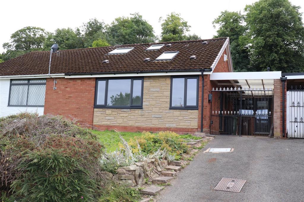 Fallowfield Road, Orchard Hills, Walsall 3 bed semidetached bungalow