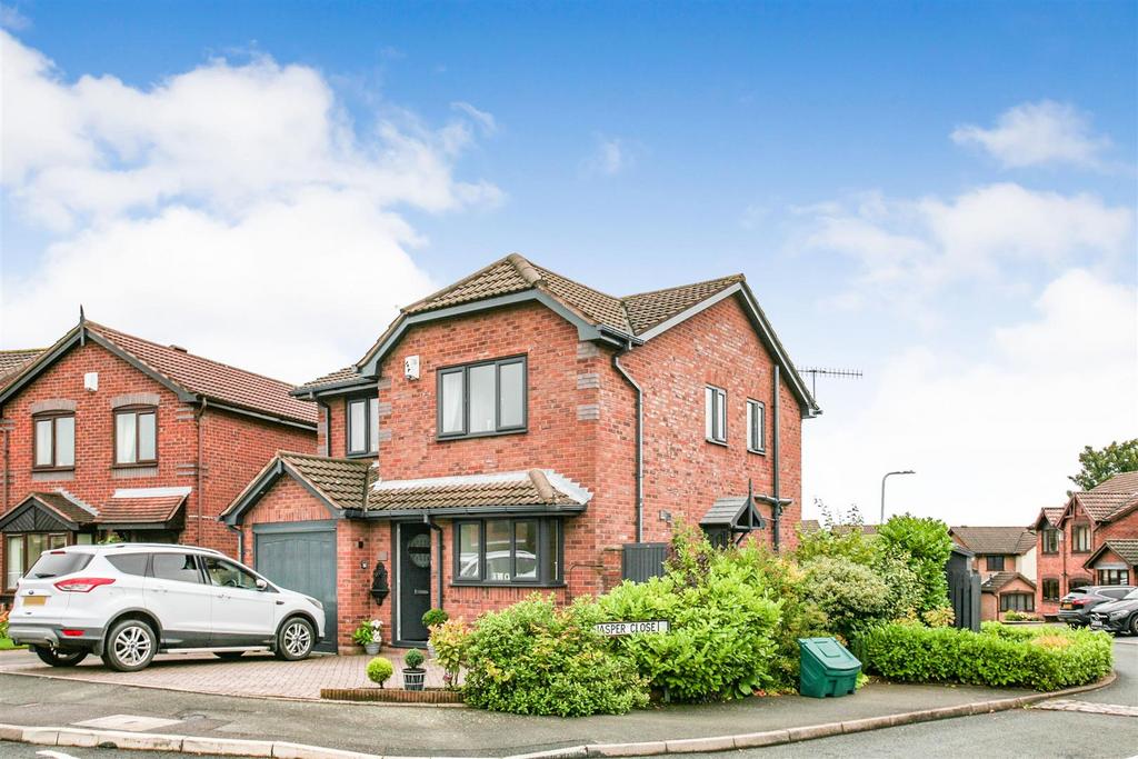 Doulton Drive, Porthill, Newcastle 4 bed detached house for sale £290,000