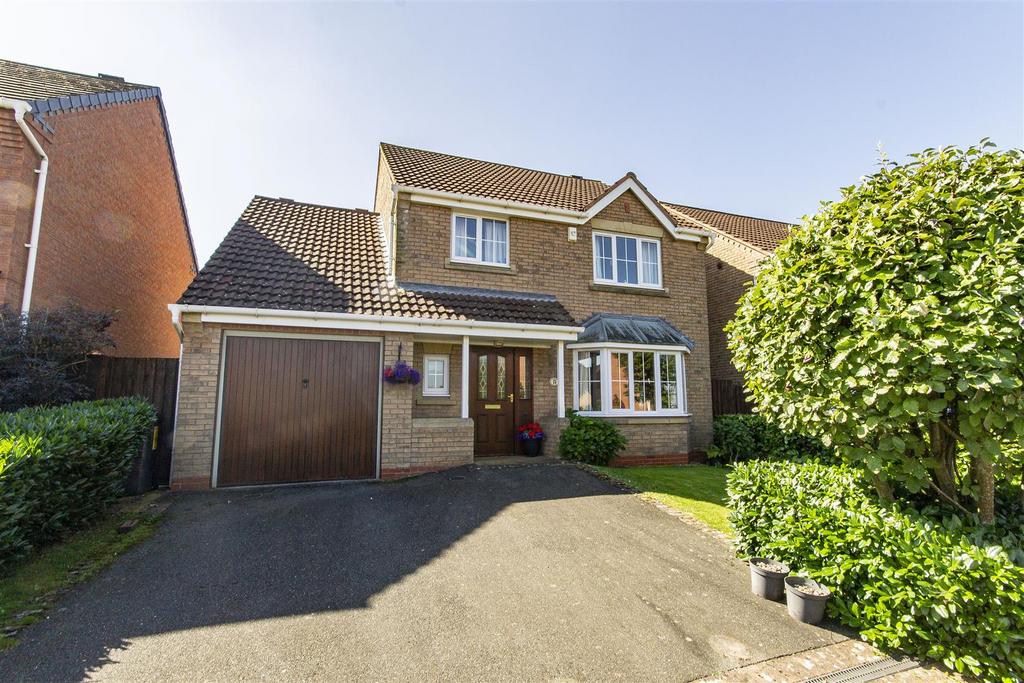Seagrave Drive, Hasland, Chesterfield 4 bed detached house for sale £