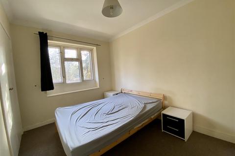 60 The Willoughbys, London, SW14 8DF