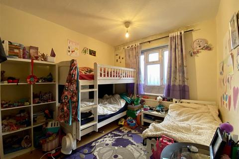 45 The Willoughbys, London, SW14 8DF