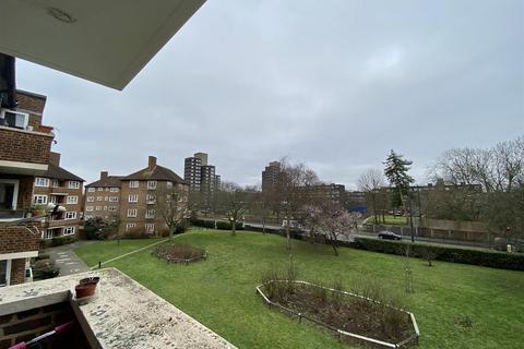 45 The Willoughbys, London, SW14 8DF