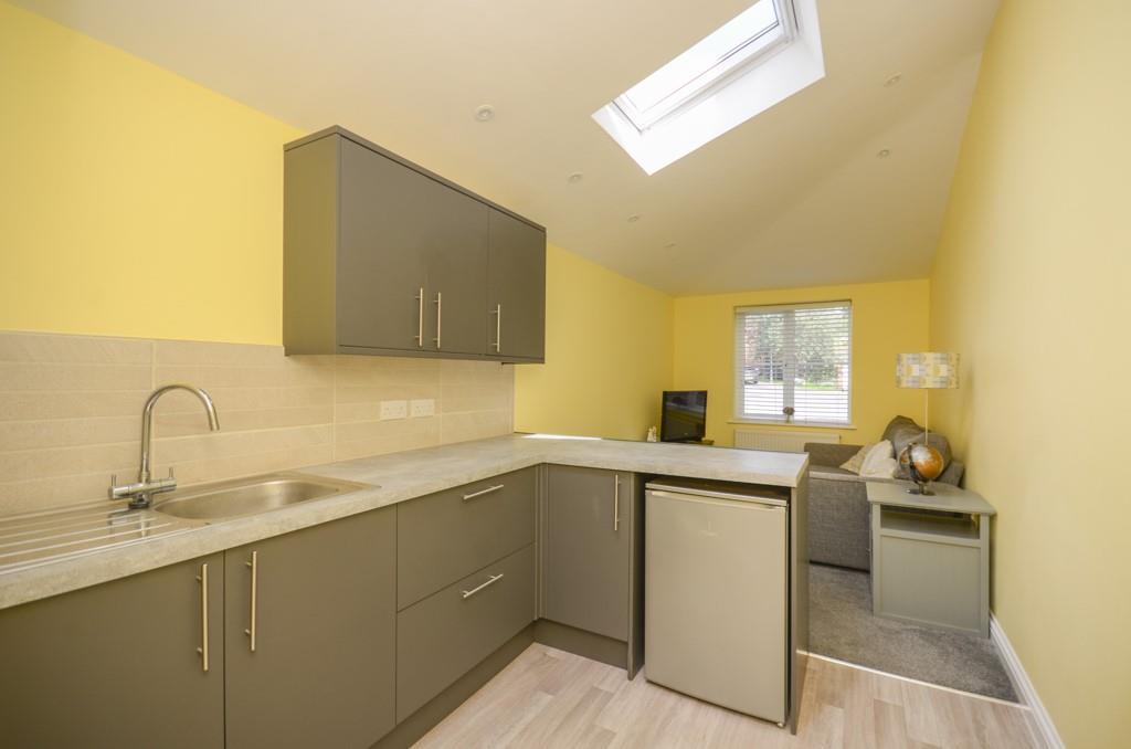 Annex kitchen.jpg