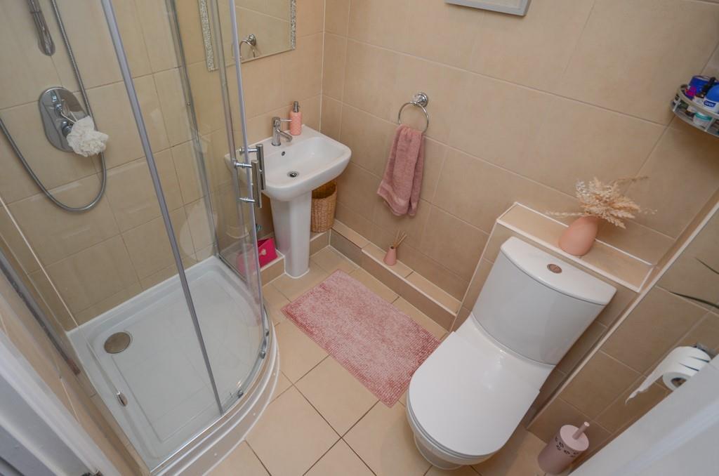 Ensuite.jpg