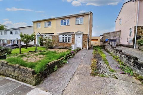 4 Eleanor Close, Pencoed, Bridgend, CF35 6RD