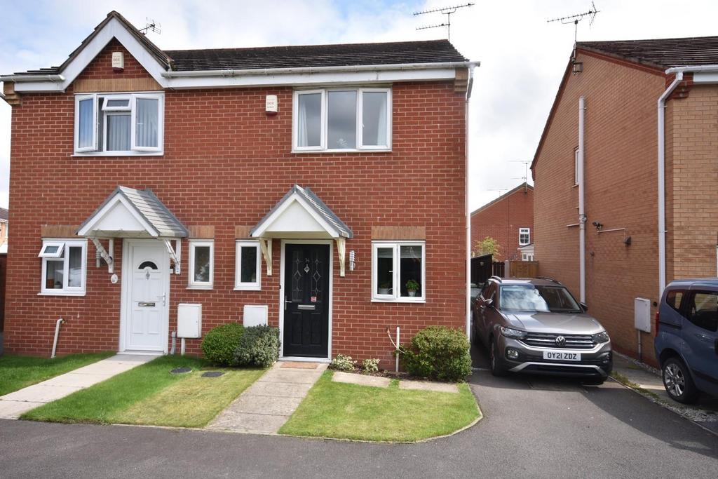 Ashton Road, Clay Cross, Chesterfield, S45 9FA 2 bed semidetached