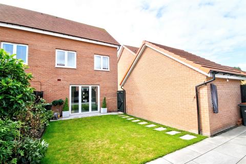 4 bedroom semi-detached house for sale - Wanstead Crescent, Chester Le Street, County Durham, DH3