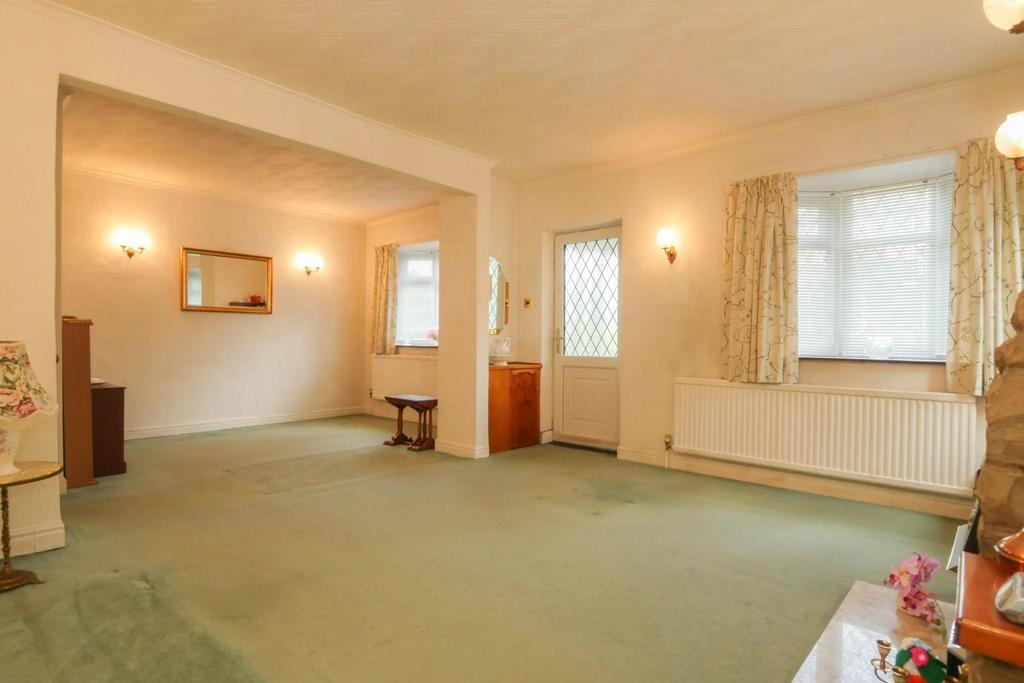 Living/dining room