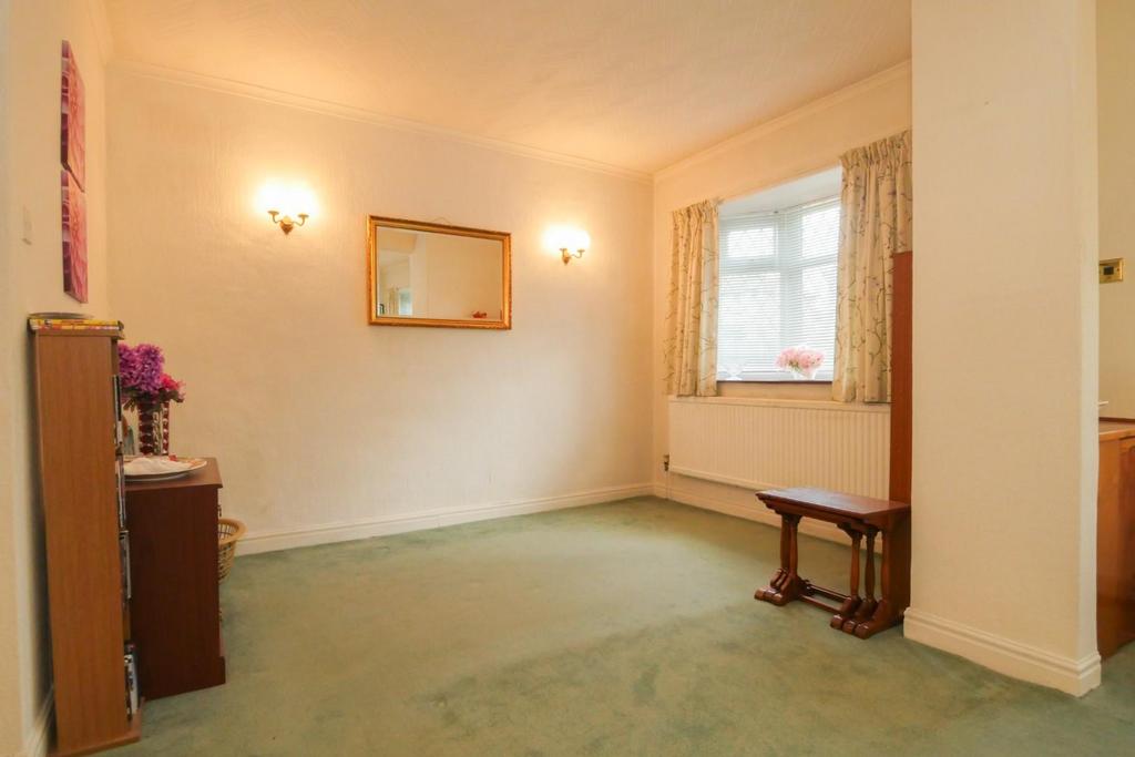 Living/dining room