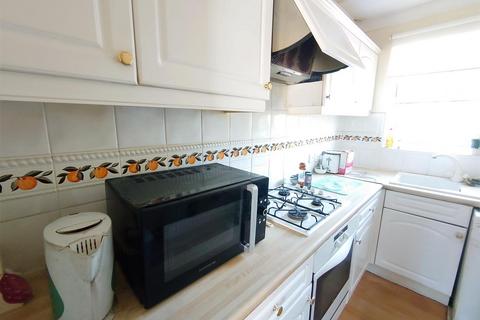 3 Baxter Close, Atherstone, CV9 2NY