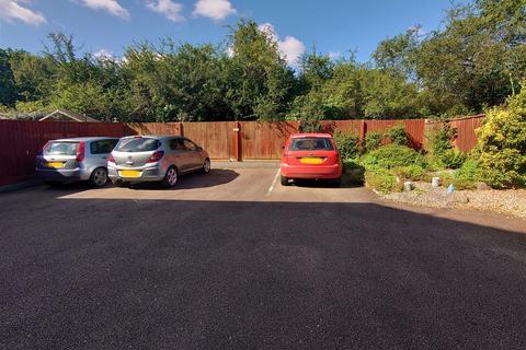 3 Baxter Close, Atherstone, CV9 2NY