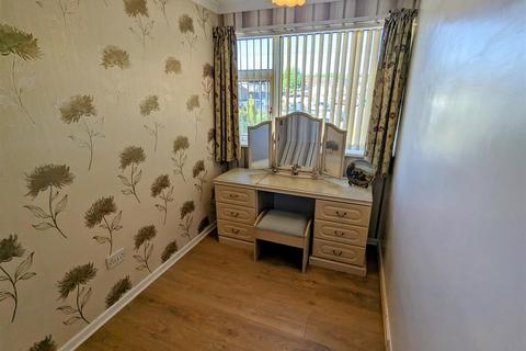 128 Beverley Avenue, Nuneaton, CV10 9JR