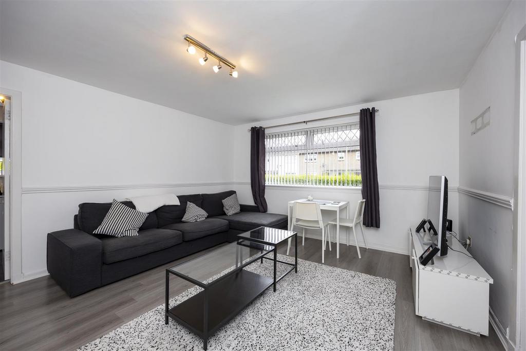 Alloway Gardens, Kirkintilloch 2 bed apartment £89,995