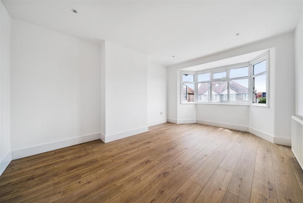 Bedroom Tw