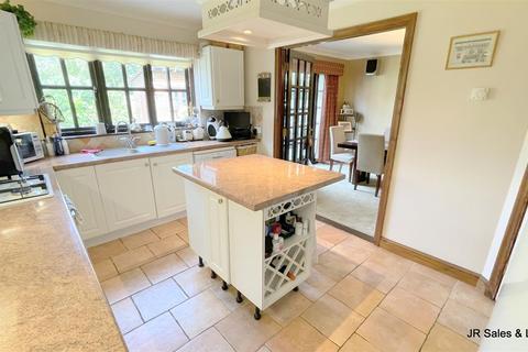 undefined, Hammondstreet Road, West Cheshunt