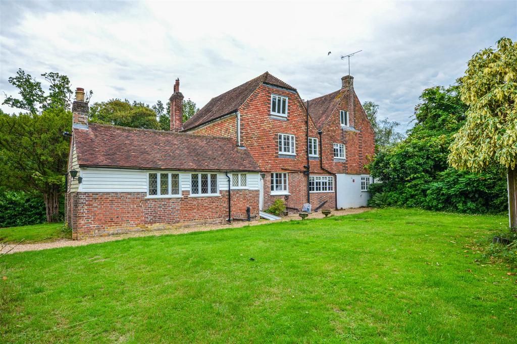 Cripps Corner Road, Staplecross, 5 bed house for sale £1,250,000