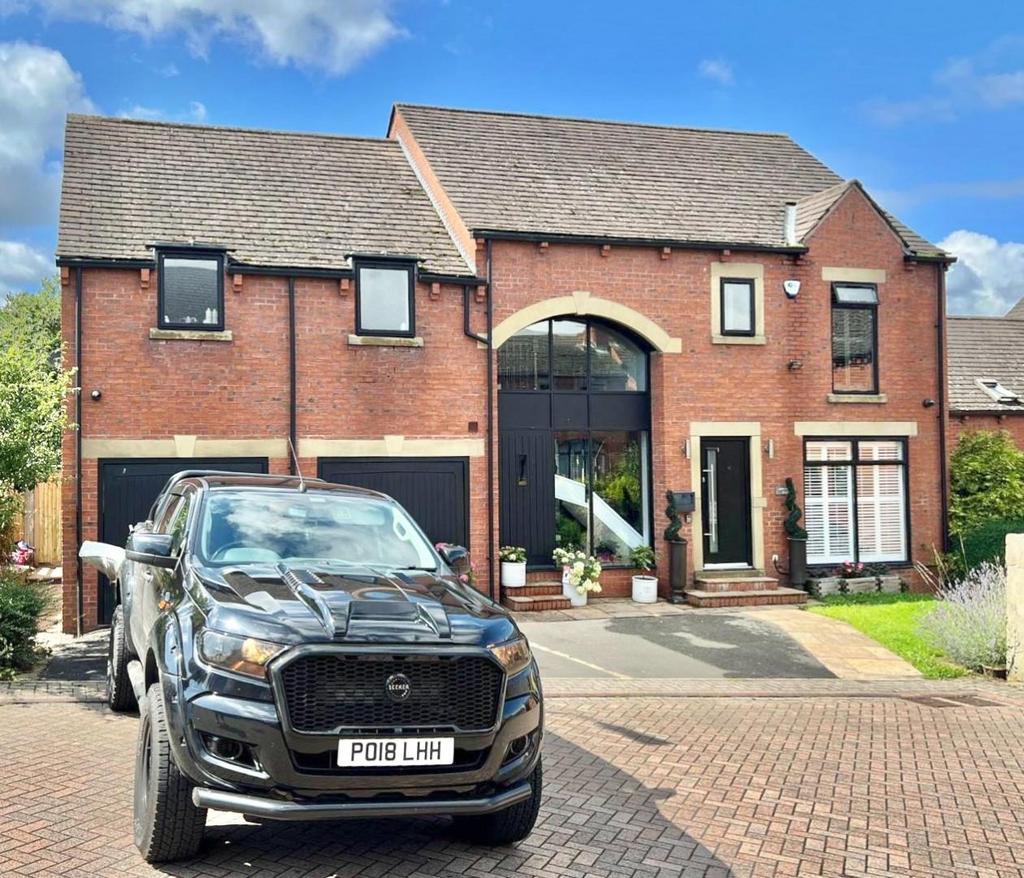 Stocksmoor Road, Midgley, Wakefield 5 bed detached house for sale £675,000