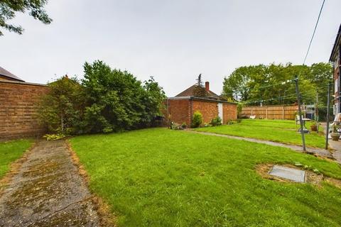 32a Salisbury Road, Pinner, HA5 2NN