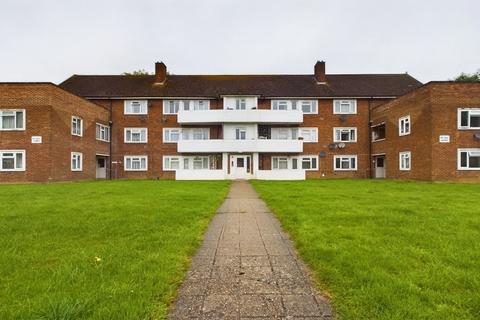 32a Salisbury Road, Pinner, HA5 2NN