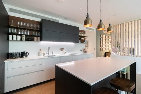 Flat 1, 7 Long Street, London, E2 8GS