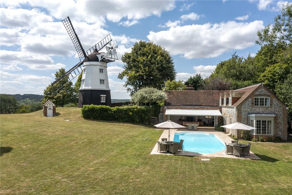 House & Pool View