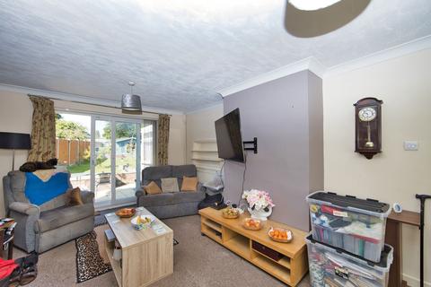 60 Alison Crescent, Whitfield, Dover, CT16 3LP