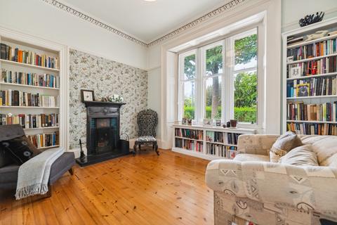 2 Carmunnock Road, Clarkston, Glasgow, G76 8SY