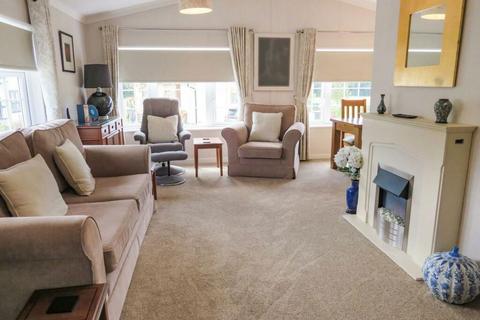 2 bedroom park home for sale - Puddledock Lane, Great Hockham, Thetford, Norfolk, IP24 1FJ