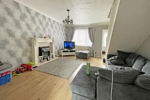 2 bedroom semi-detached house for sale - Netherfields Crescent, Middlesbrough, North Yorkshire, TS3 0QL