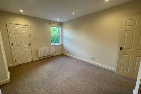 2 bedroom flat to rent, Wilton Road, Ilkley, West Yorkshire, LS29