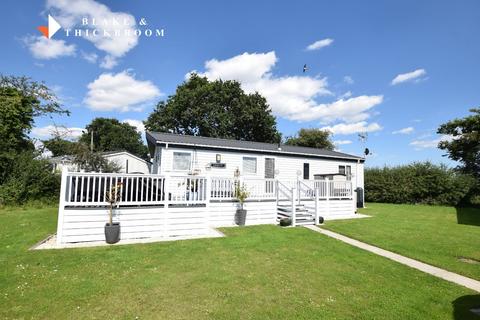 2 bedroom static caravan for sale, Clearwater, The Firs, 29-31 London Road, Little Clacton