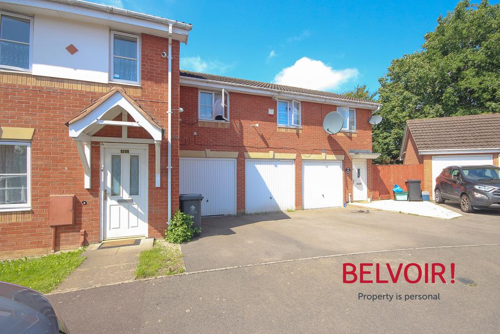 Castle Way, Gloucester, GL1 2 bed terraced house for sale £