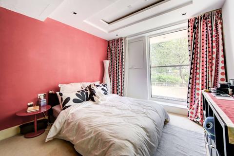 1 bedroom flat for sale, Kensington High Street, Kensington, London, W14