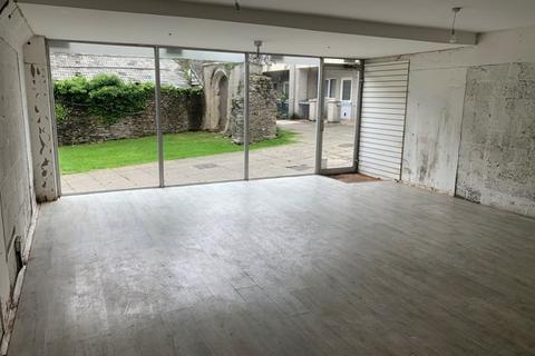 Retail property (high street) to rent, Plymouth PL9