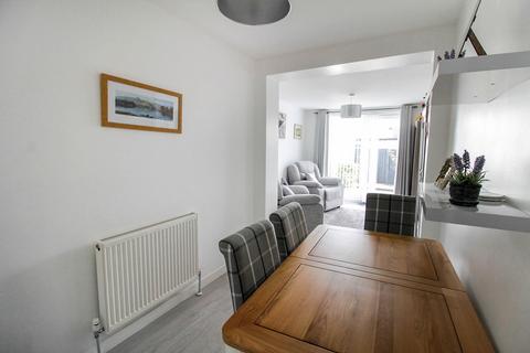 1 Cader Avenue, Kinmel Bay, Rhyl, LL18 5HU