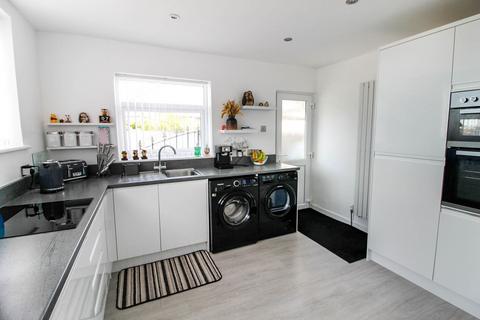 1 Cader Avenue, Kinmel Bay, Rhyl, LL18 5HU