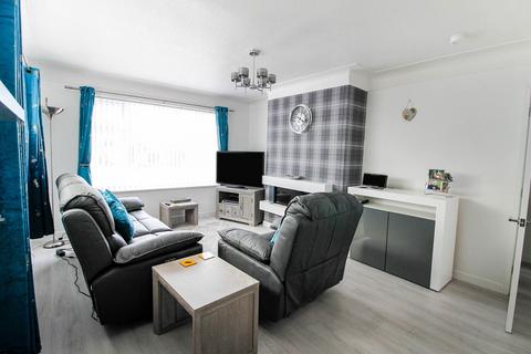 1 Cader Avenue, Kinmel Bay, Rhyl, LL18 5HU