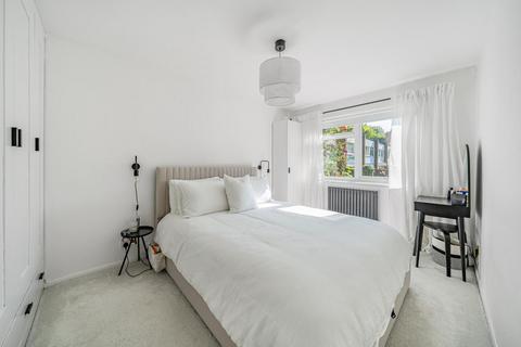3 Woodstock Gardens, Beckenham, BR3 5BE