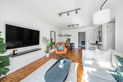 3 Woodstock Gardens, Beckenham, BR3 5BE