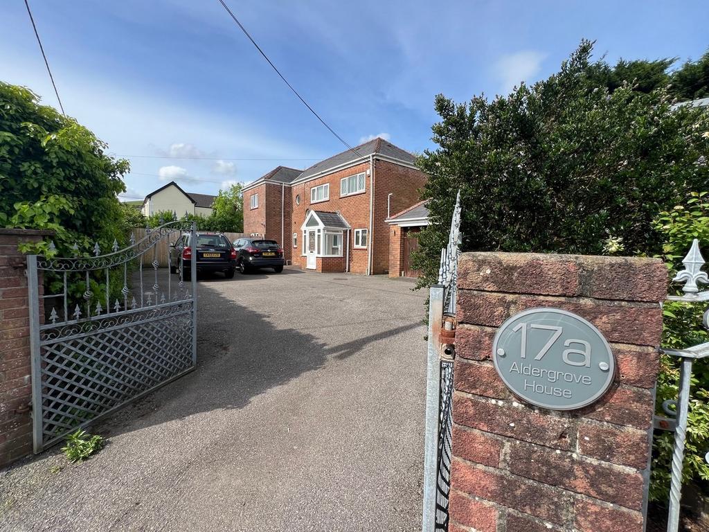 Aldergrove Road Porth Porth 4 bed detached house for sale £399,950