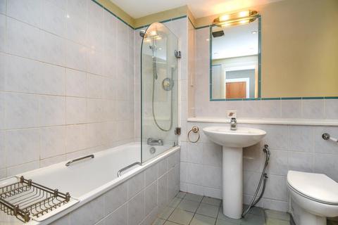 3 bedroom flat for sale - Templar Court,  St Johns Wood,  NW8