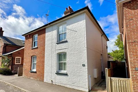 42 Ambleside Road, Lymington, SO41 3QS