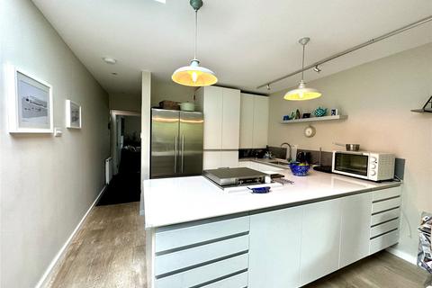 42 Ambleside Road, Lymington, SO41 3QS